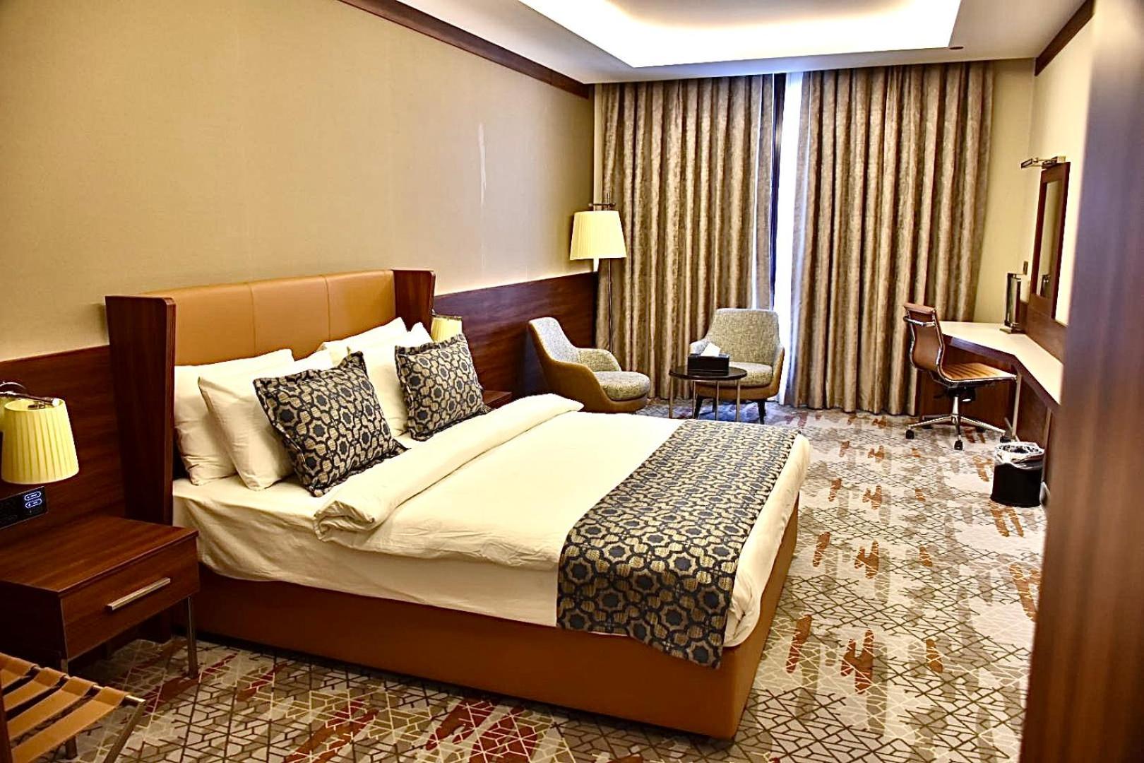 Royal Vista Hotel ‘Ibrī Eksteriør billede